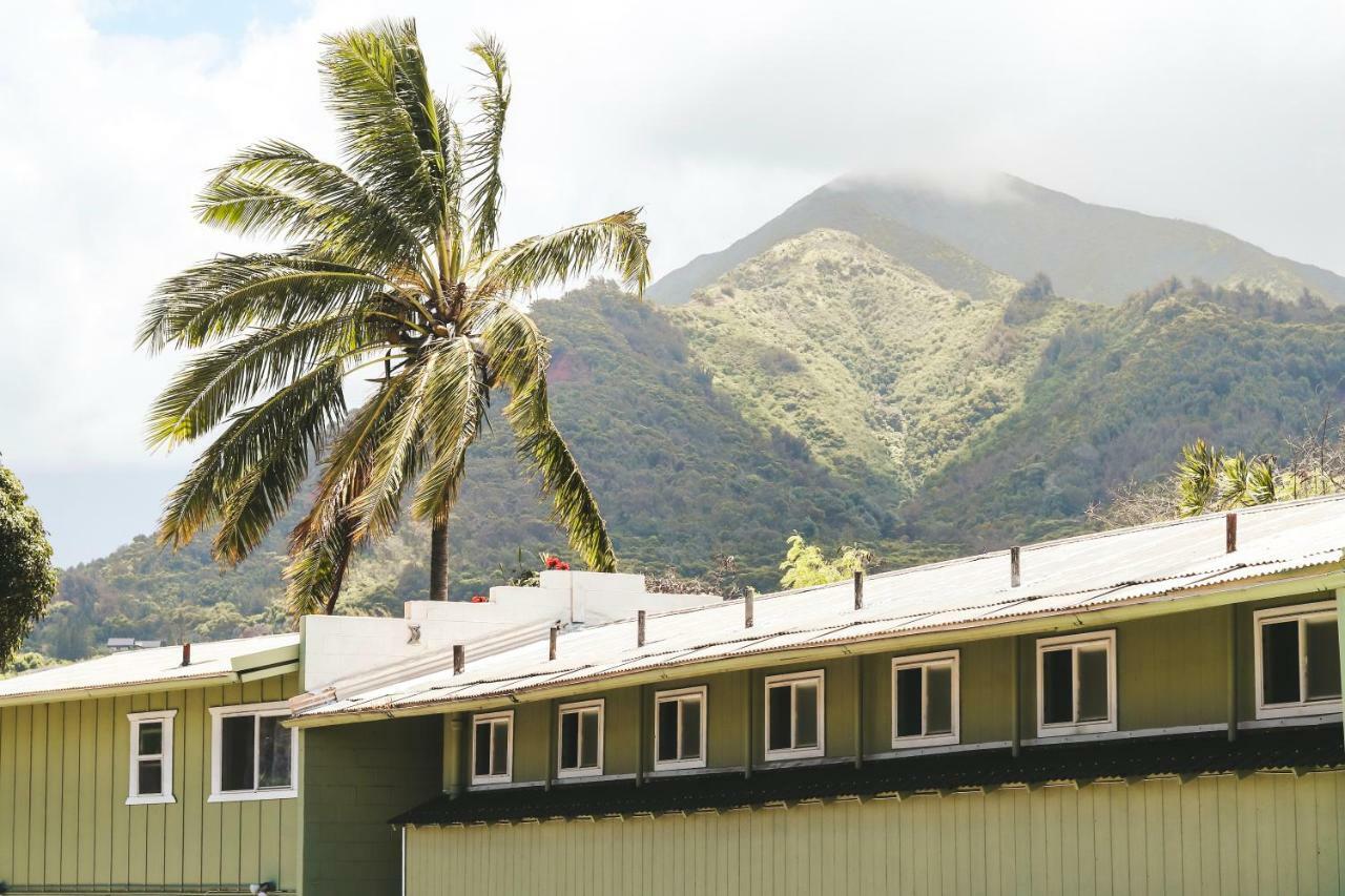 Central Maui Hostel Wailuku Bagian luar foto